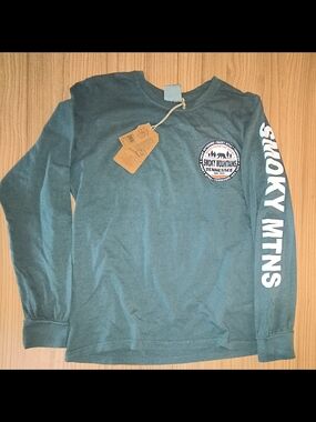 (B3g1) Smoky Mountains Tennessee Long Sleeve Tee